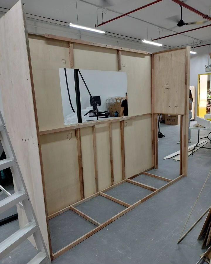 Retail Partition Build